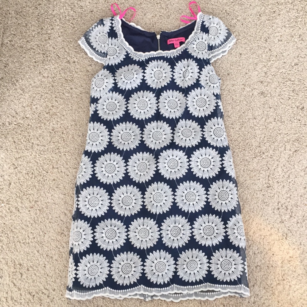 Lace dress